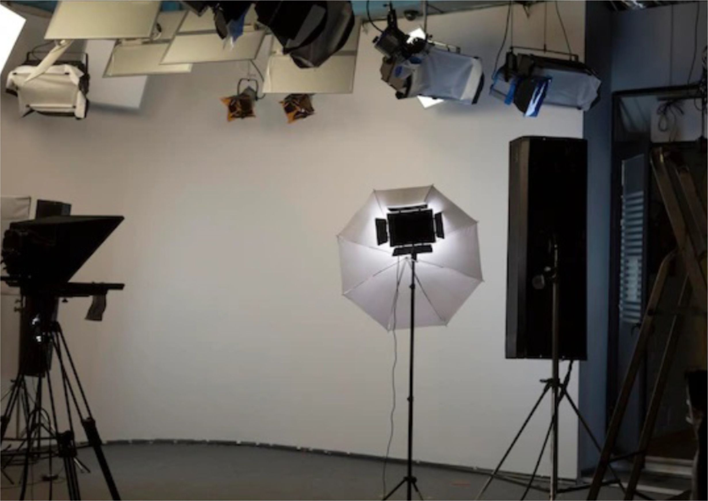 Школьная телестудия